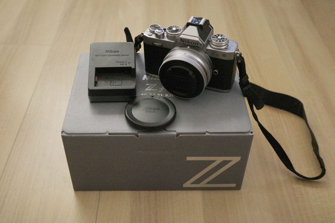 Nikon Z fc 16-50 VR SL レンズキット