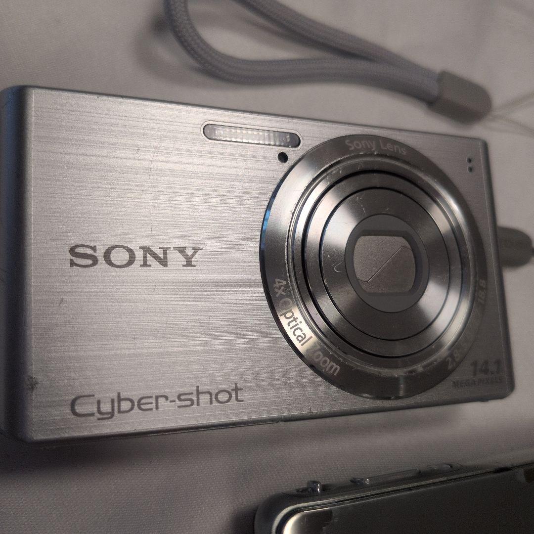 2台セット　SONY Cyber-shot 14.1MPと10.2MP　シルバー