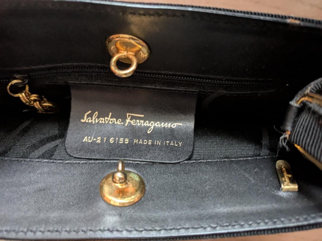 sahara 　Ferragamo フェラガモ　パーティーバッグ