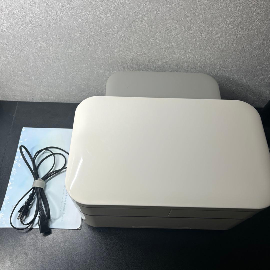 サキナ スチーム美顔器 ホワイト コンパクト