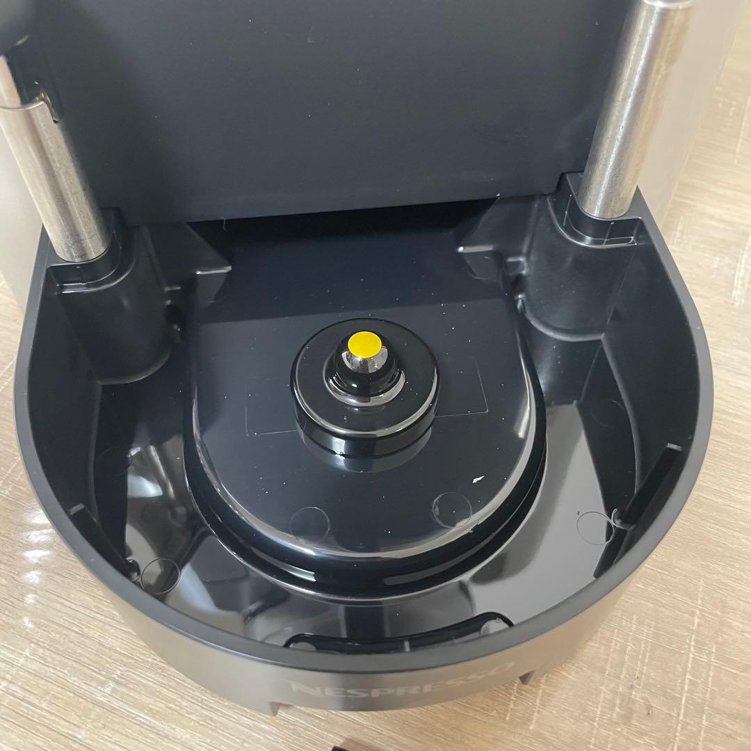 未使用品 ネスプレッソ ZINIUS ジニアス ZN100業務用 コーヒーマシン