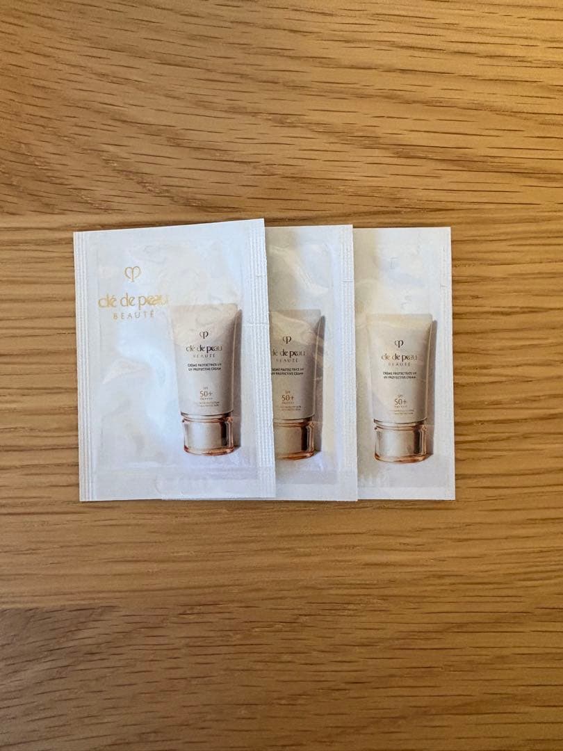 クレ・ド・ポーボーテ プードルトランスパラントn M 詰替えライト おまけ付き