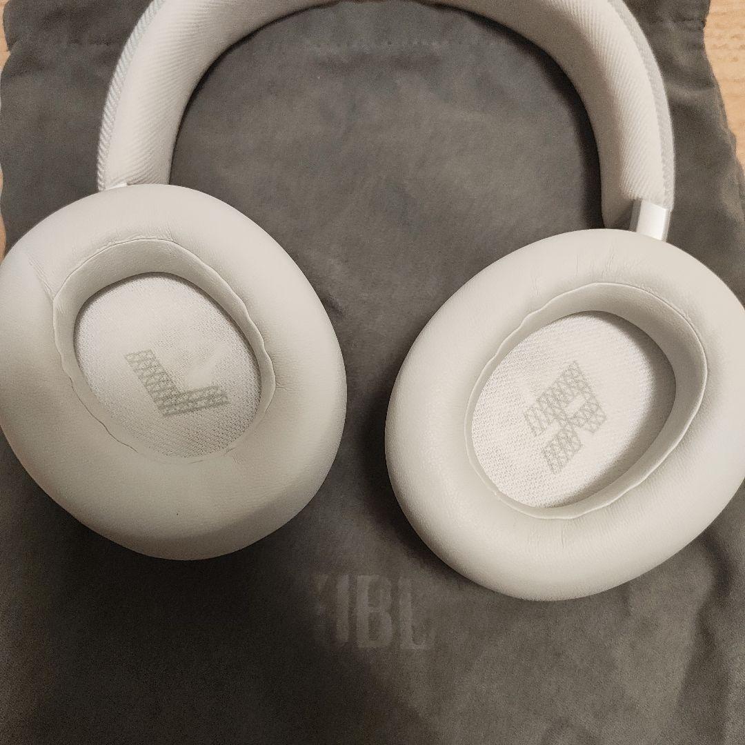 JBL　LIVE770NC ワイヤレスヘッドホン ホワイト 収納袋付き