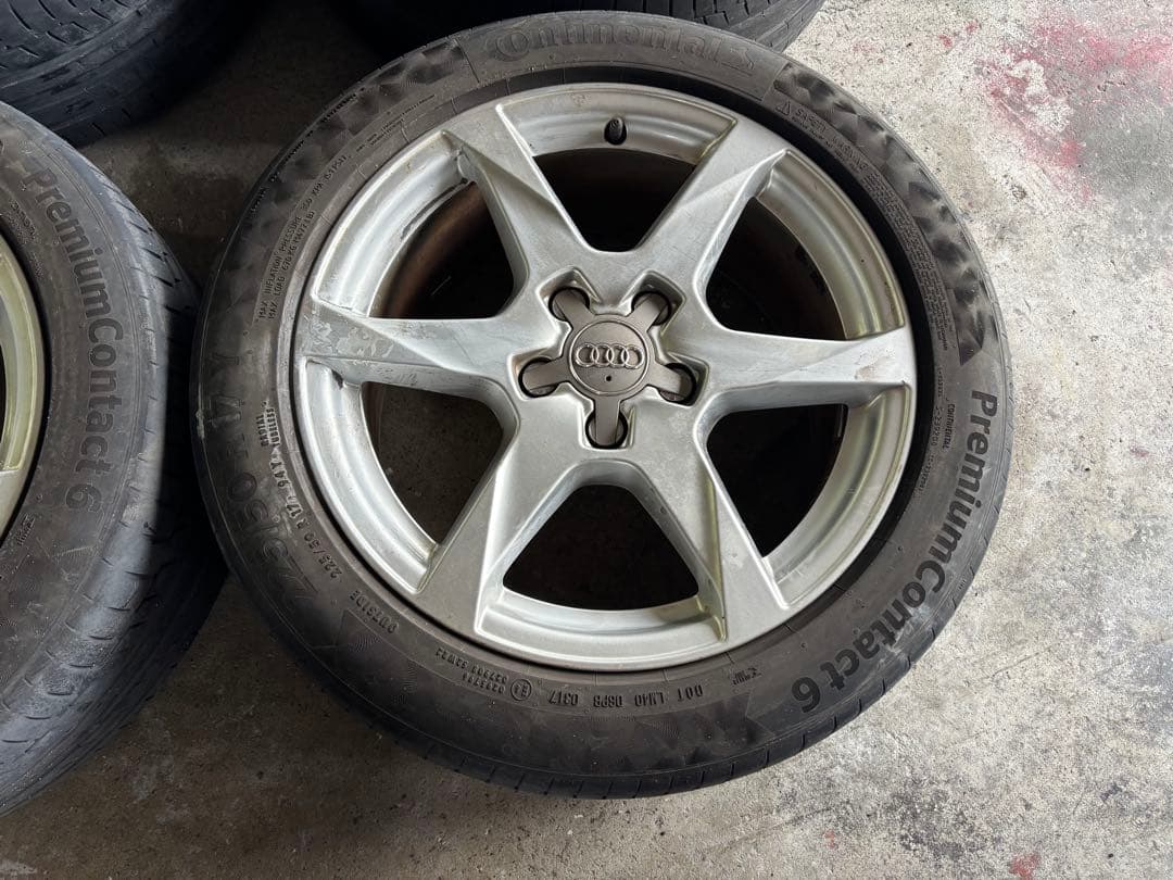 Audi 17インチ ホイールセット Continental