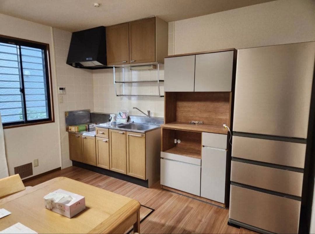 2024年製　右開きアクア 362L 幅60cm 真ん中冷凍室 AQR-36R