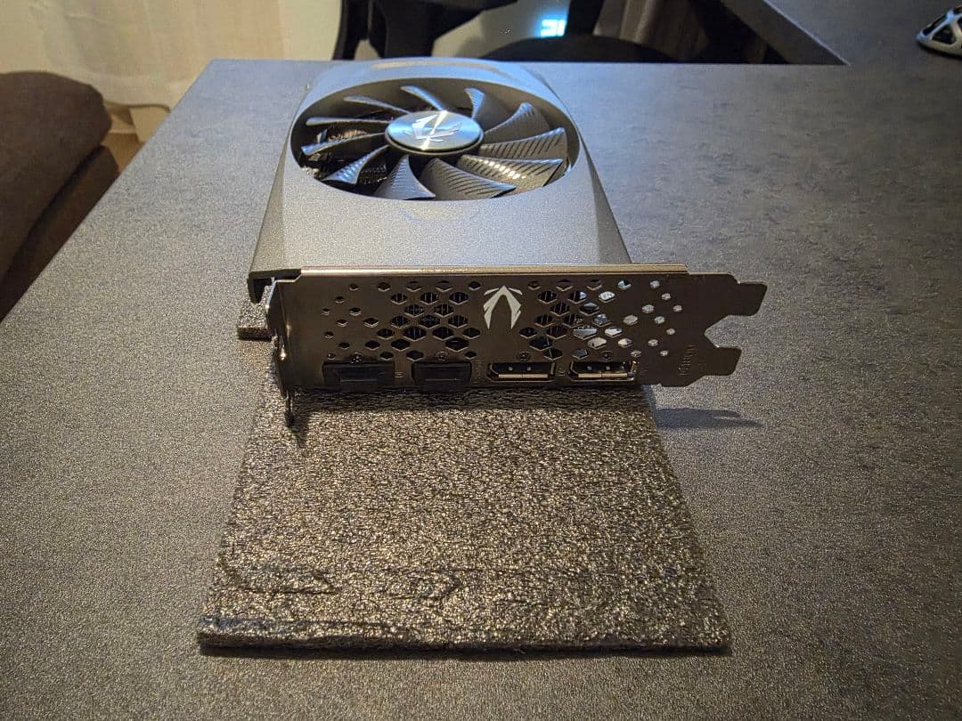 グラフィックボード・グラボ・ビデオカード ZOTAC GAMING GeForce RTX 4060 8GB