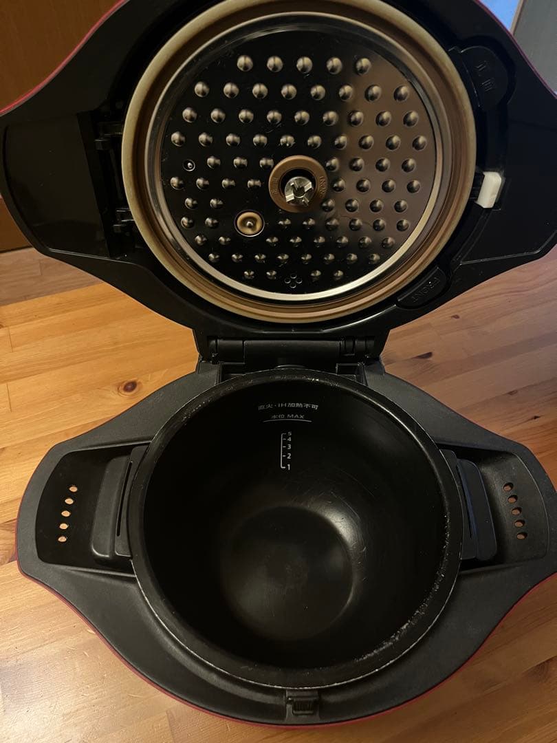 シャープ ヘルシオ ホットクック KN-HW24F-R 2020年 内釜2つ付