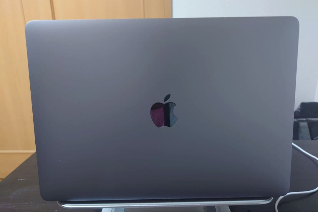 MacBook Pro 2020 13インチ 512GB