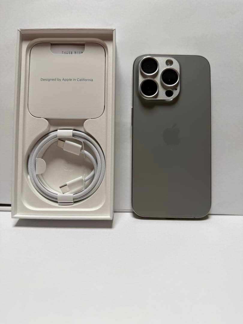 iPhone ￼15Pro SIMフリー￼