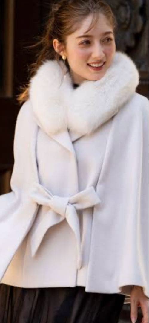 ノエラ　ファーケープコート