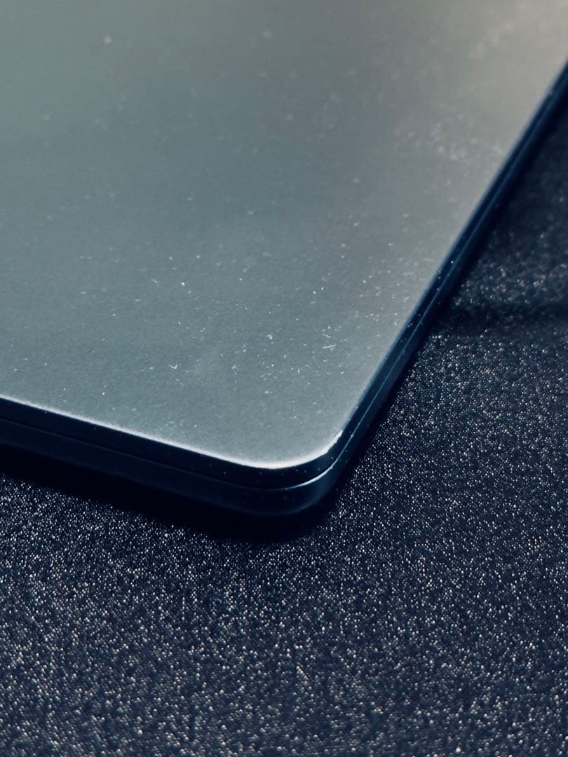 Macbook Air M2 15.3インチ 8-256