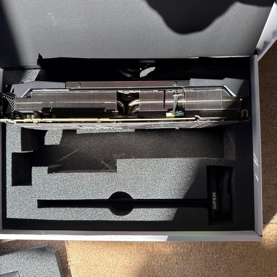 Lizzy　MSI RTX 3070 TI SUPRIM