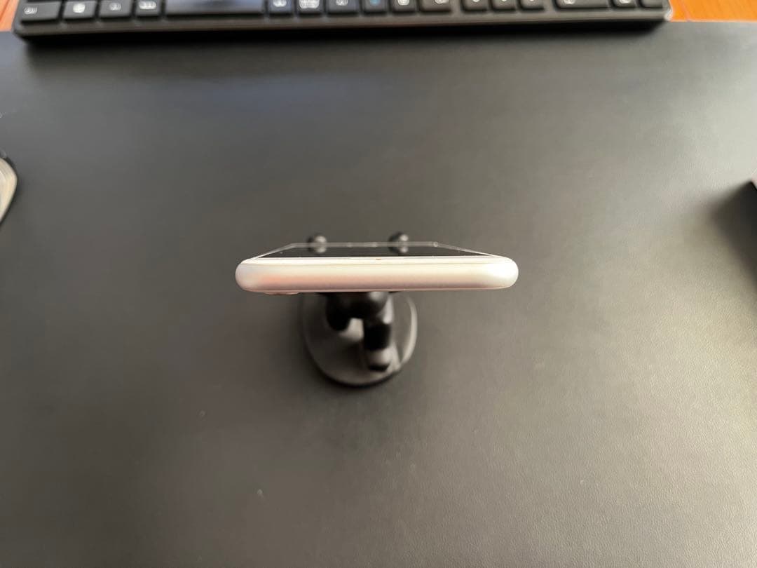 美品　iPhone8 256GB バッテリー100%　箱・アクセサリー等付属