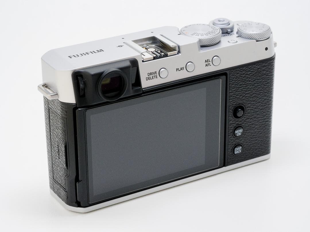 【新品同様】FUJIFILM X-E4