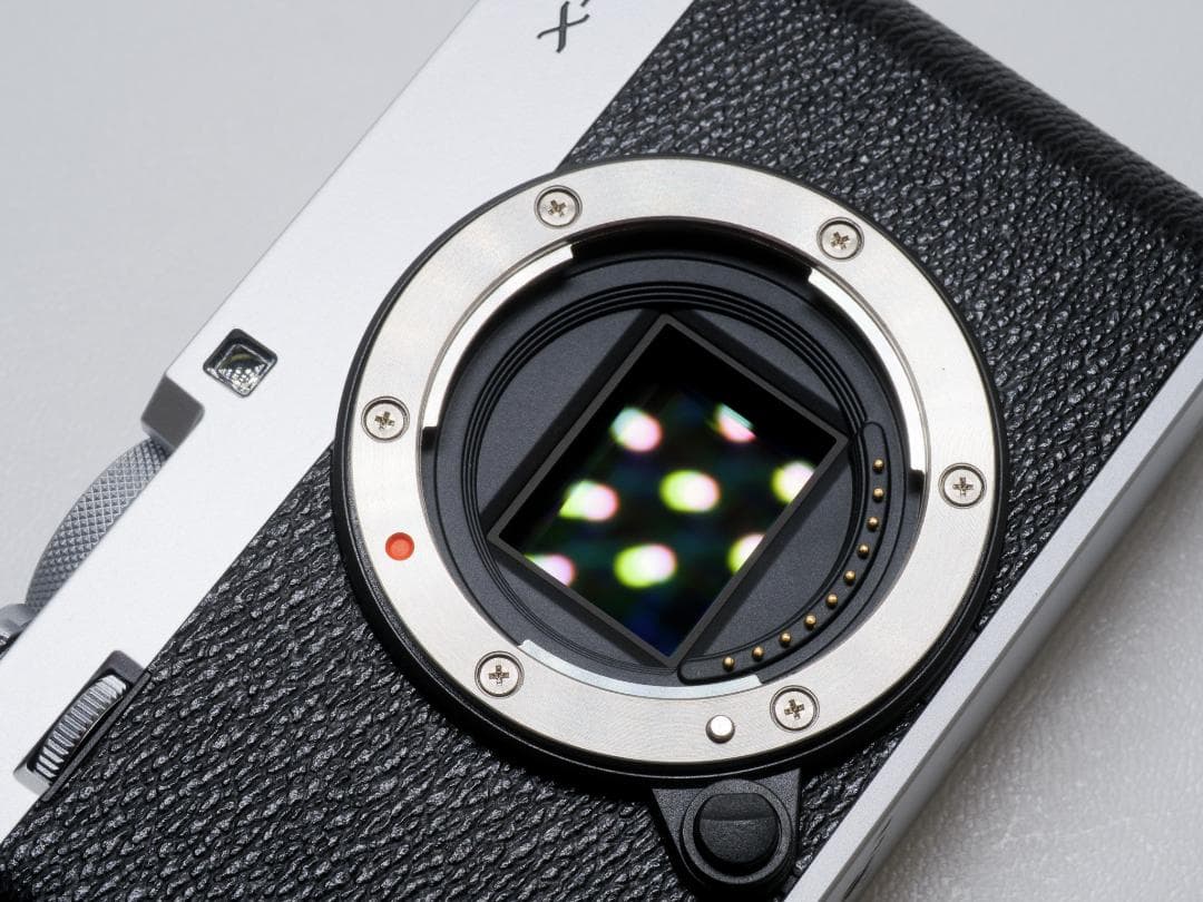 【新品同様】FUJIFILM X-E4