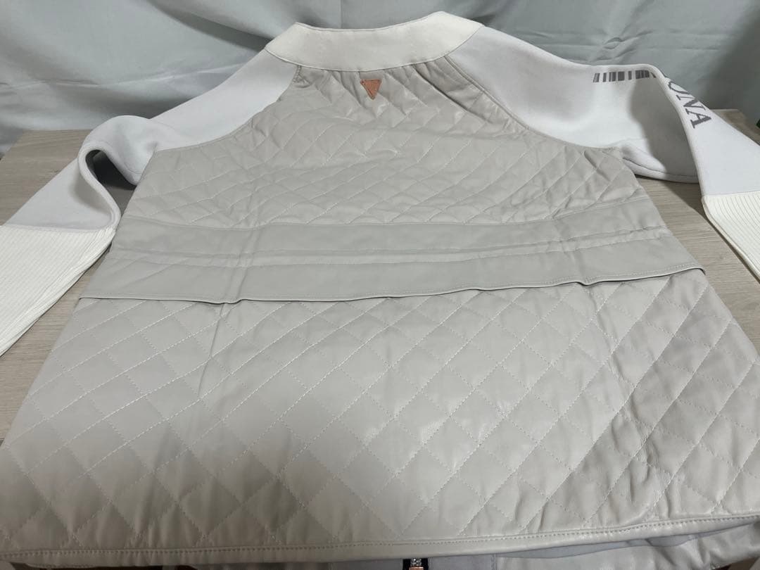 定価5.5万 MARK&LONA CODE キルティング ブルゾン 36 白 金