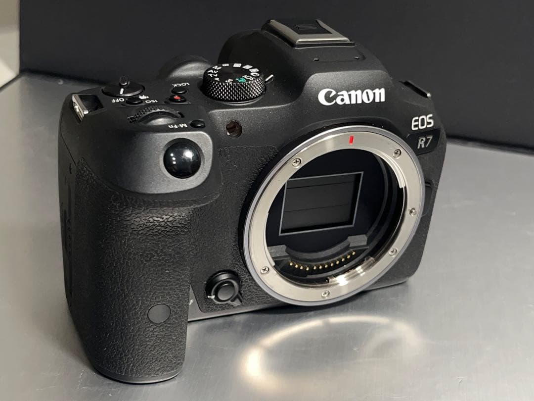 Canon EOS R7 ボディ　最終値下げ！