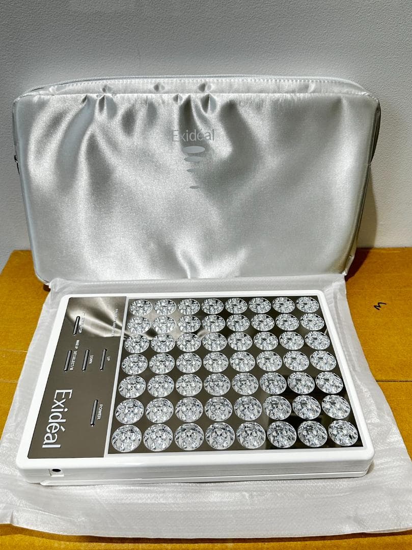 【年末お値下げ】エクスイディアル LED美容器  Exideal ホワイト