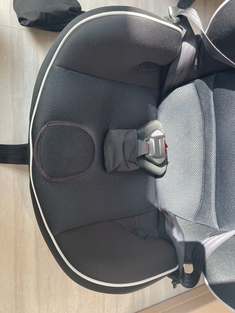 【美品】付属品ありAprica ジュニアシート ISOFIX 青/黒　アップリカ