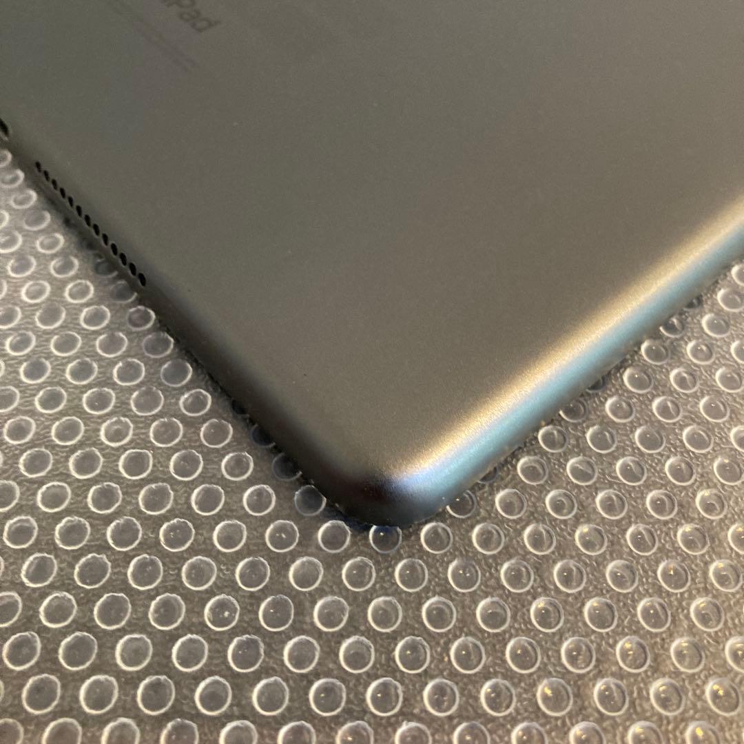 3398【早い者勝ち】iPad7 第7世代 32GB WIFIモデル☆