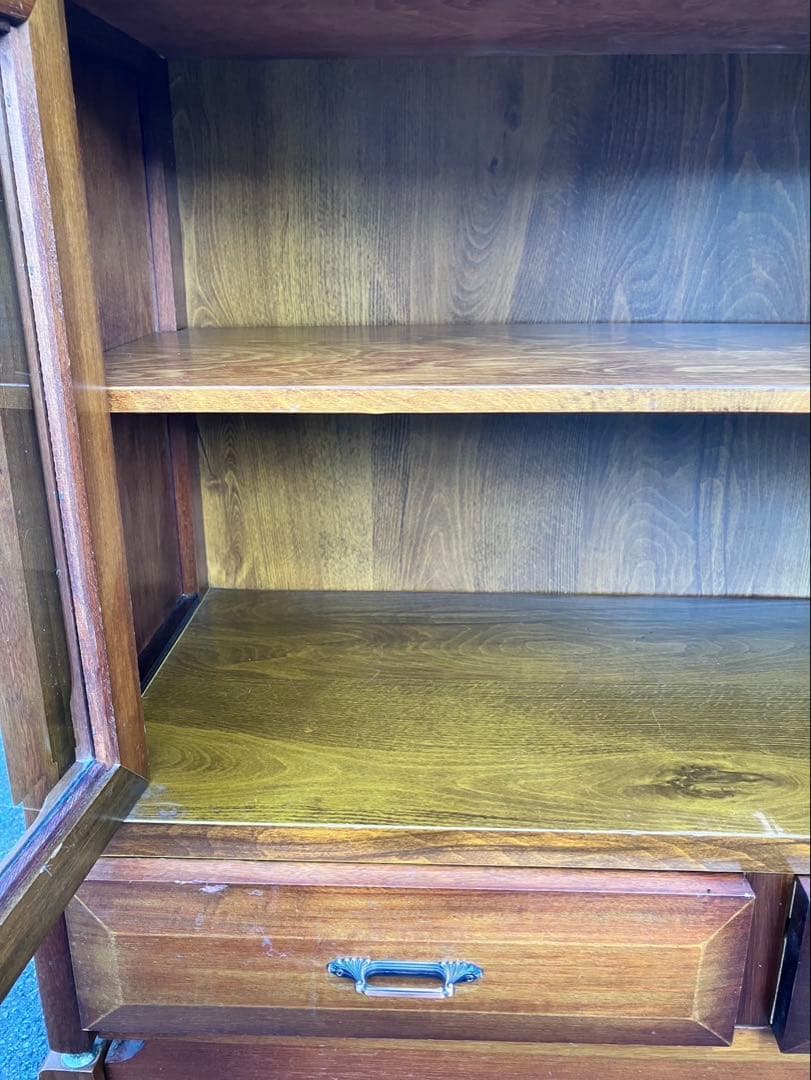 昭和　レトロ　古家具　ガラス戸　木製キャビネット　食器棚　サイドボード　本棚
