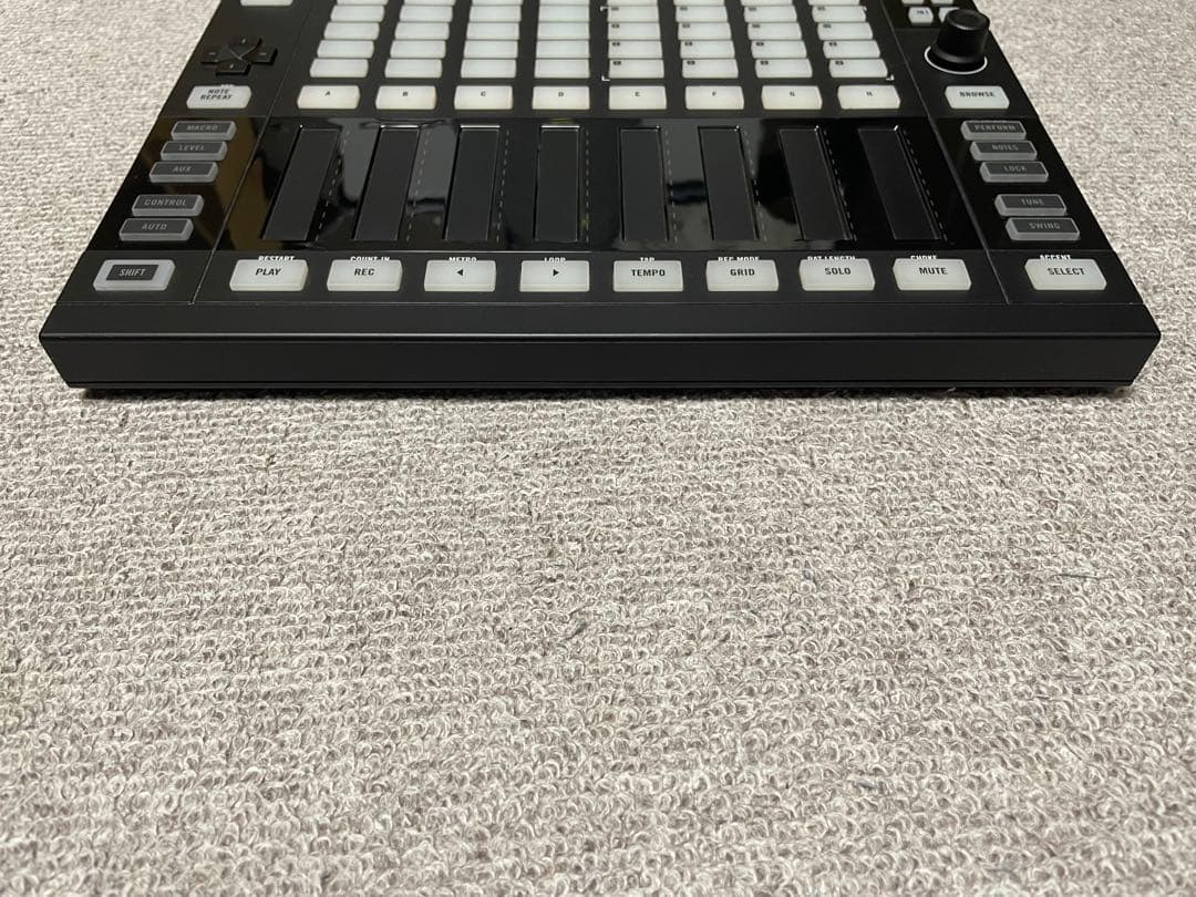 その他 Native Instruments MASCHINE JAM