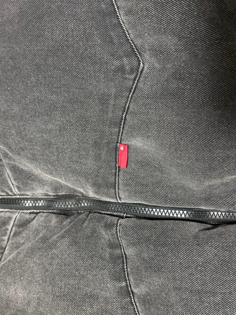 Levi's（リーバイス）のスーパーデニムダウンジャケット（ブラック）