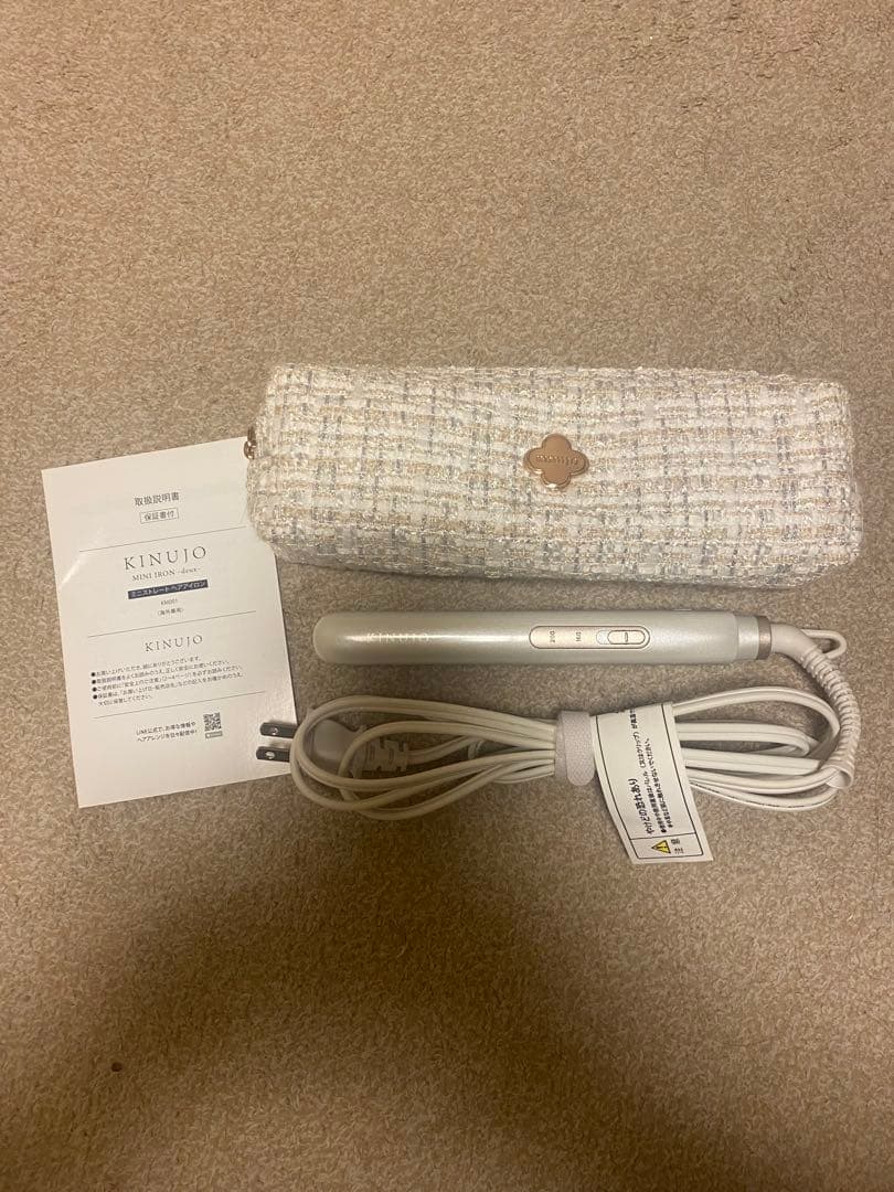 美品*°♡ KINUJO 絹女　ストレートミニアイロン　doux 海外対応