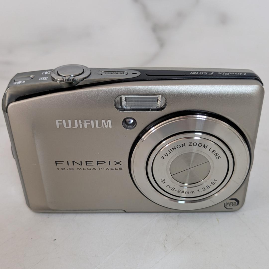Fujifilm フジフイルム FinePix F50fd シルバー