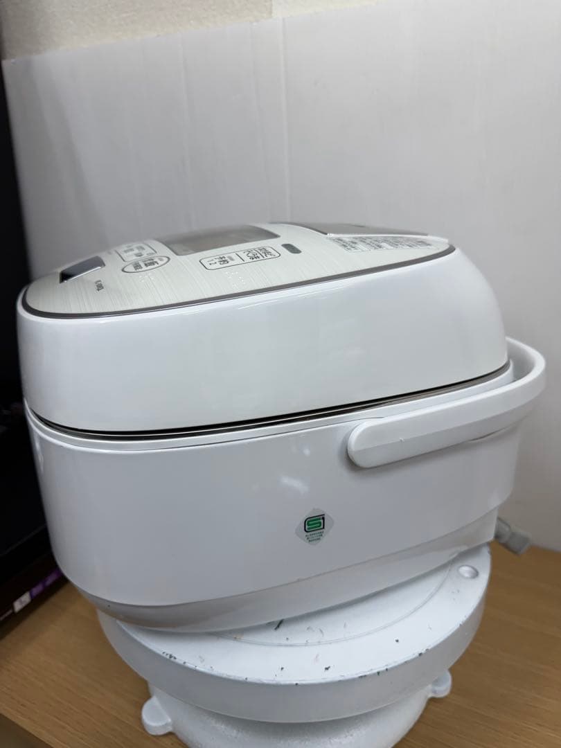 TOSHIBA 真空圧力IHジャー炊飯器RC-10VQL 1.0L2018年製