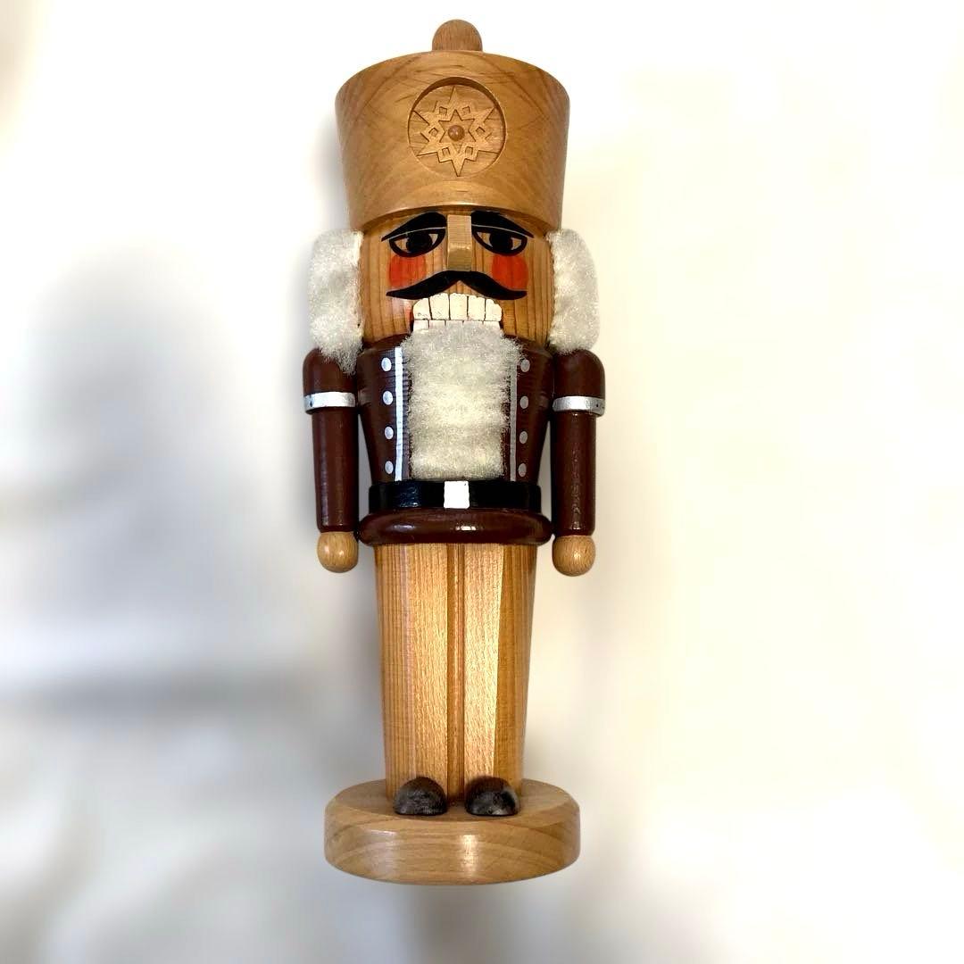東ドイツ製 エルツ山地 アンティーク伝統的木製くるみ割り人形 28cm