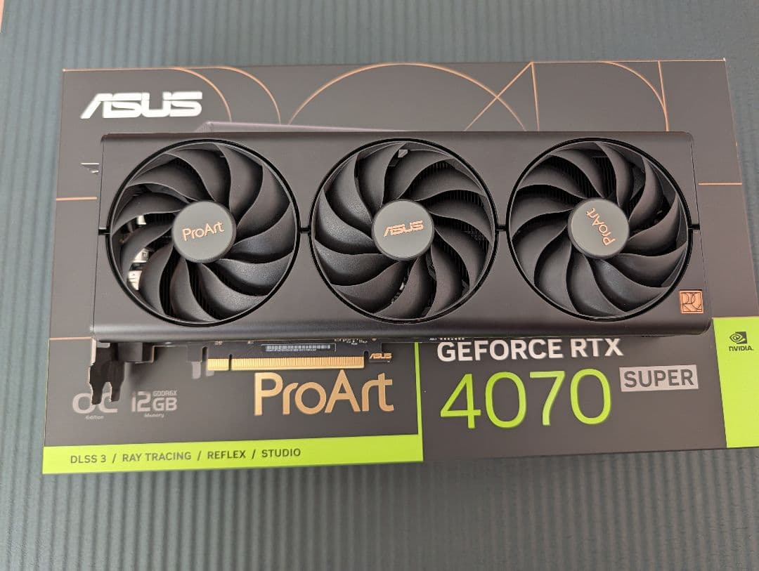 グラフィックボード・グラボ・ビデオカード ASUS ProArt RTX 4070 Super OC 12GB