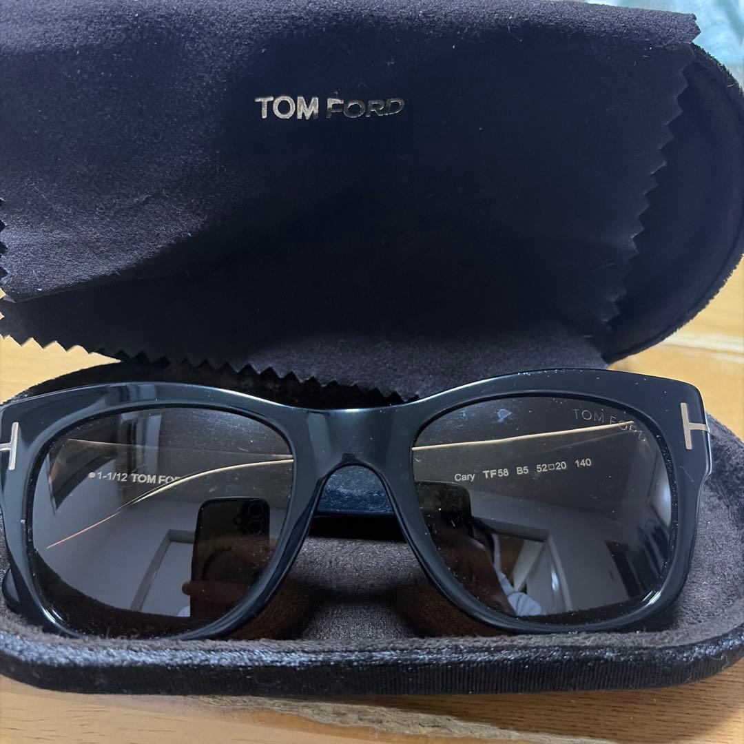 TOM FORD TF 58 ブラックサングラス