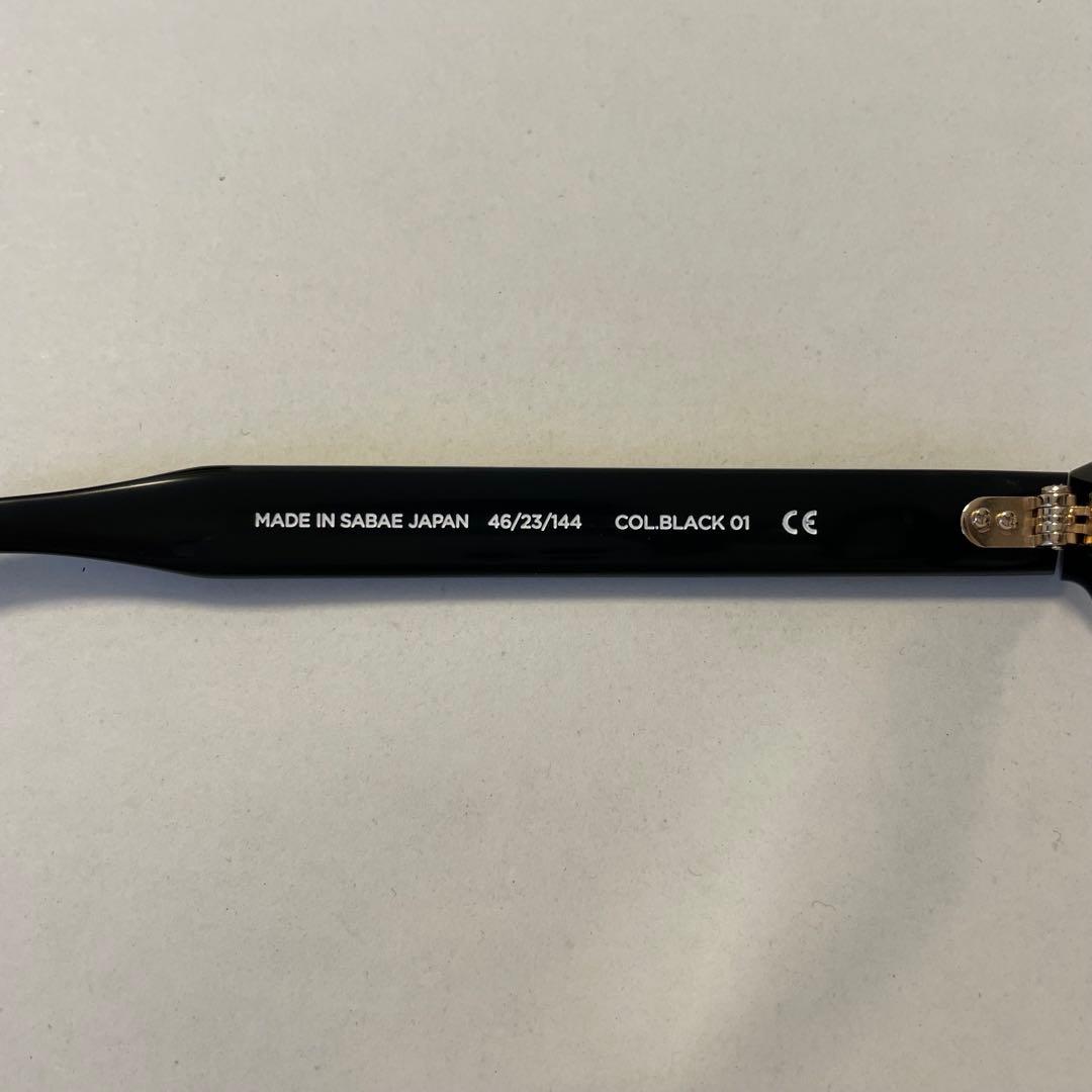 NOCHINO #1. GLOSS BLACK × CLEAR to GREY