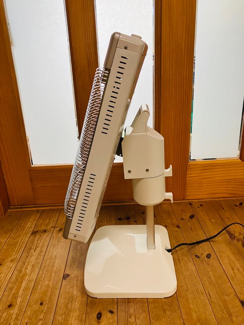 コロナ コアヒート　CORONA 遠赤外線電気ストーブ　DH-1216R