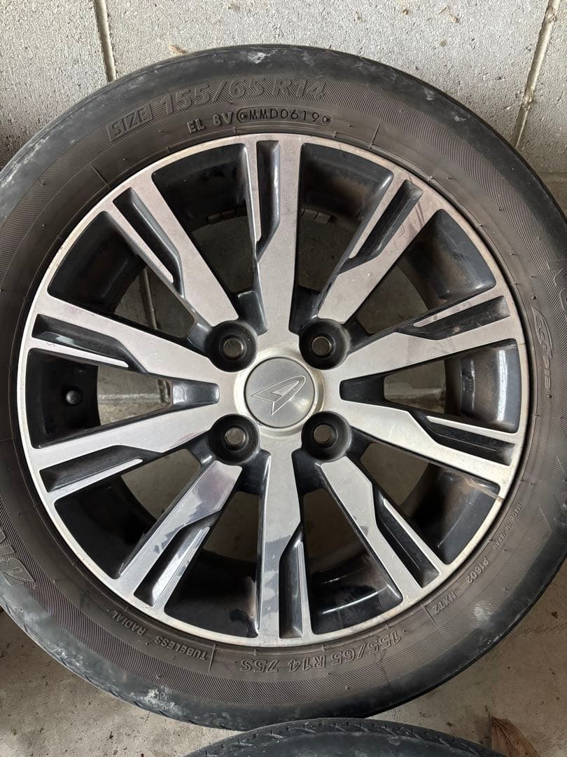 14インチ ホイール　ダイハツ　純正