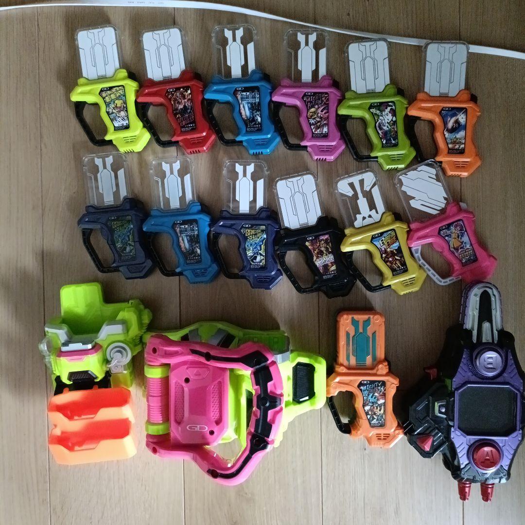 N*e様 仮面ライダーエグゼイド 仮面ライダーエグゼイド 変身ベルトなどまとめ売