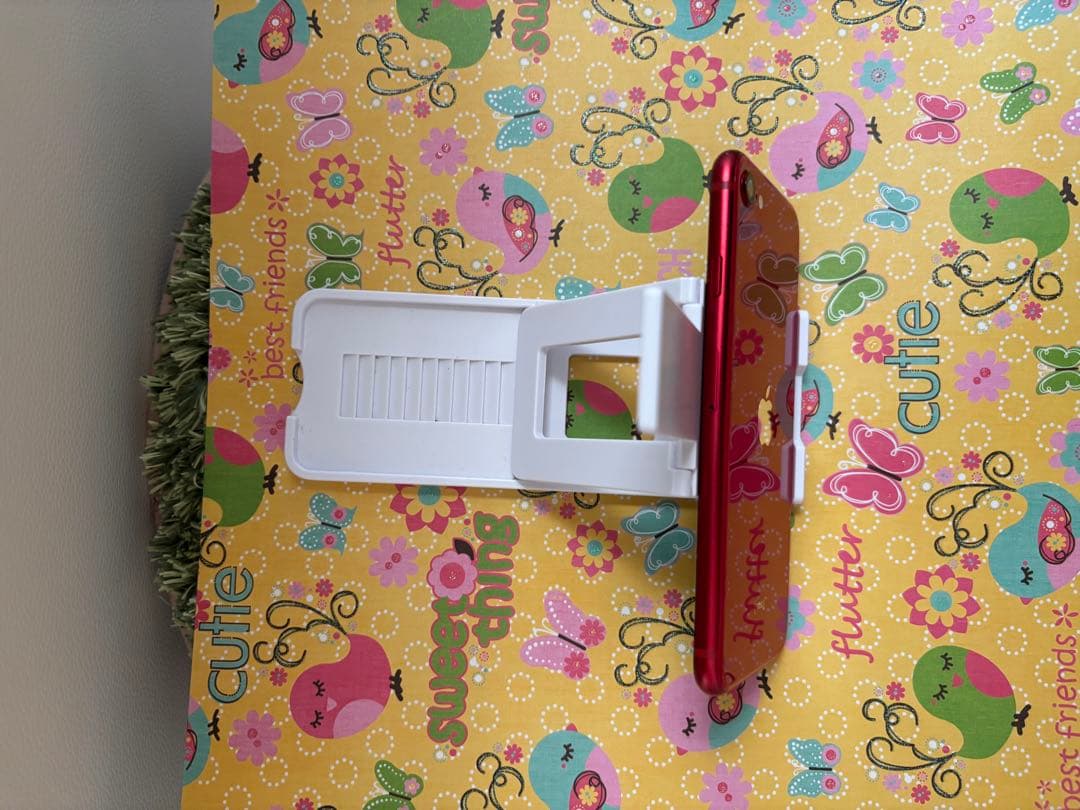 iPhone SE第2世代 64GB SIMフリー 残量82% 赤　SE2