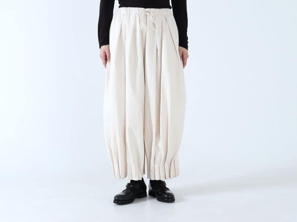 FACTORY プリーツパンツ キナリ