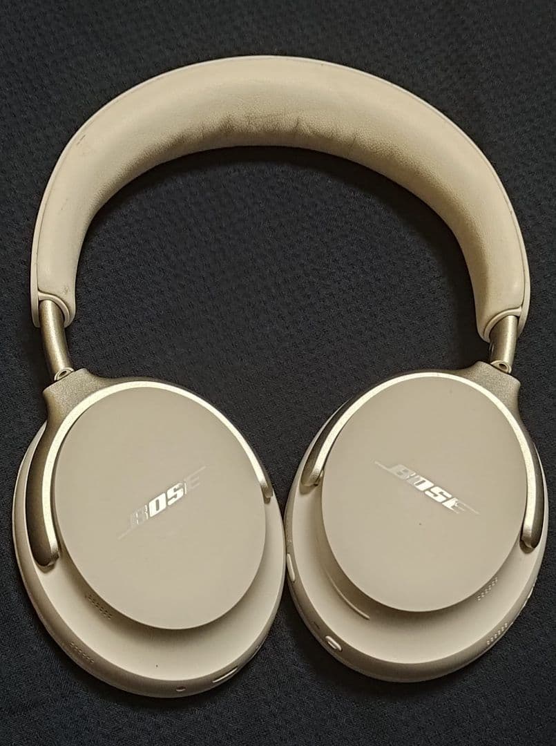 Bose ベージュ オーバーイヤーヘッドフォン