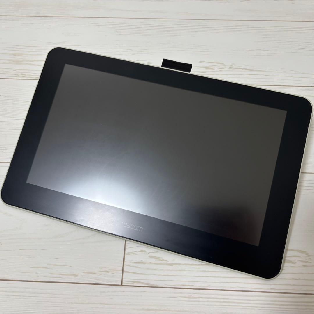 【美品】Wacomワコム　13.3インチ 液タブOne 液晶ペンタブレット