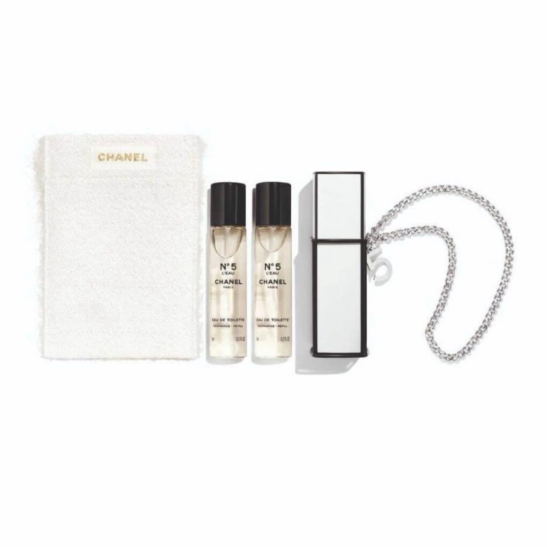 入手困難　CHANEL N°5 2024年クリスマス限定フレグランス チャーム付