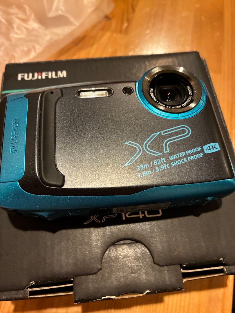 【美品】FUJIFILM FINEPIX XP140