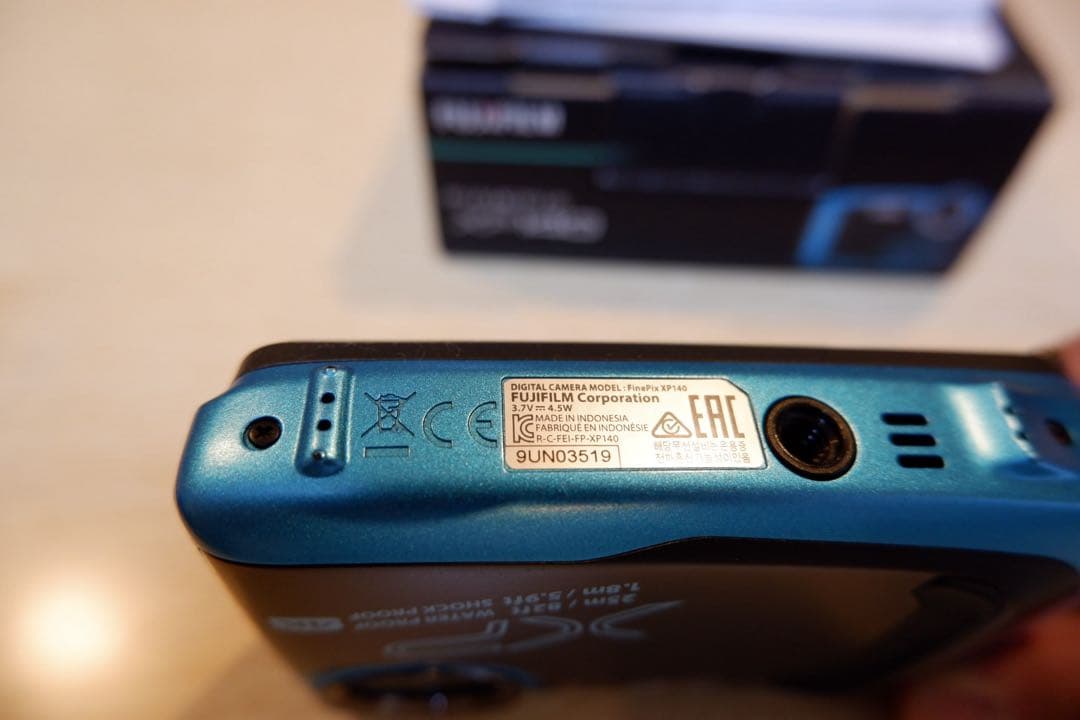 【美品】FUJIFILM FINEPIX XP140