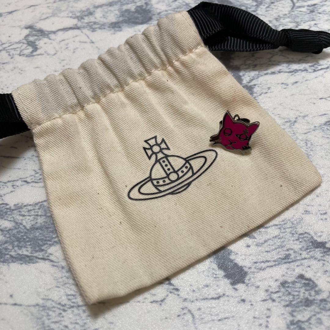 し*く様 希少　Vivienne Westwood 猫　ピアス　片方