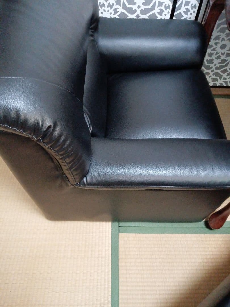 激安！新品に近い状態の美品！ビックサイズ！大型でユッタリな１人掛けソファー