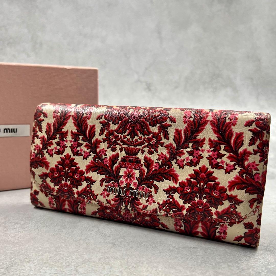 MIUMIU レザー 花柄 レディース 長財布 8239