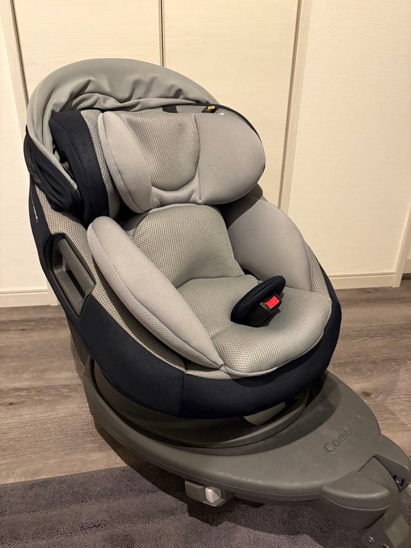 Combi 回転式チャイルドシート グレー/ネイビー ISOFIX