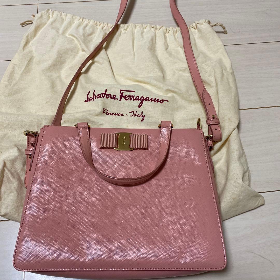 ❣️フエラガモバッグ3wayタイプ❣️値下げしました❣️限定価格