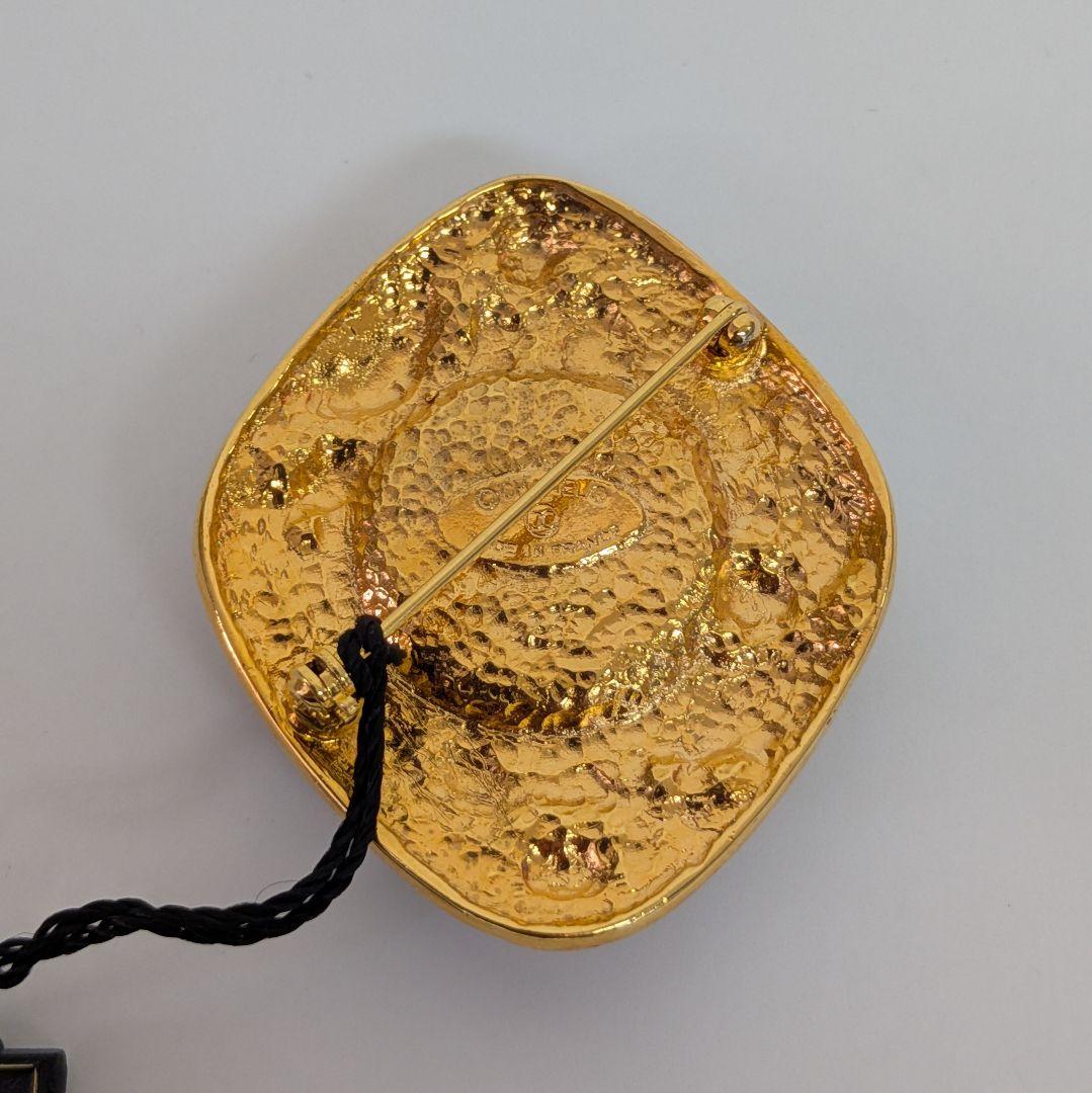 た*や様 Z181/CHANEL フェイクパール 菱形 ブローチ ゴールド シャ